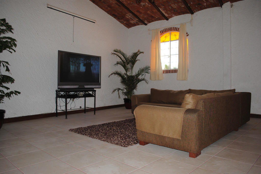 Mama Chuy Hotel & Villas San Juan Cosalá エクステリア 写真